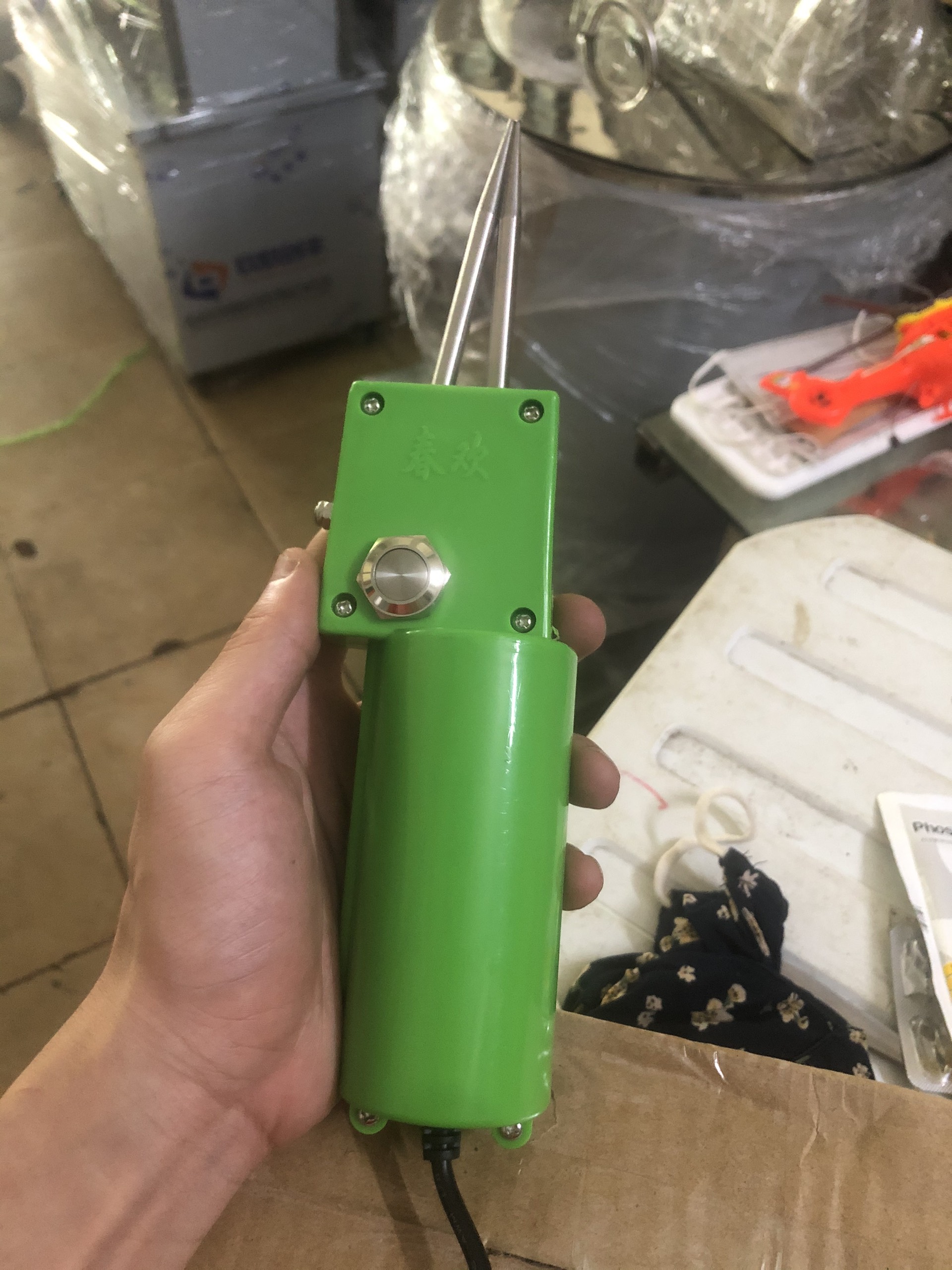Máy Vặt Lông Măng Gà Vịt Cầm Tay